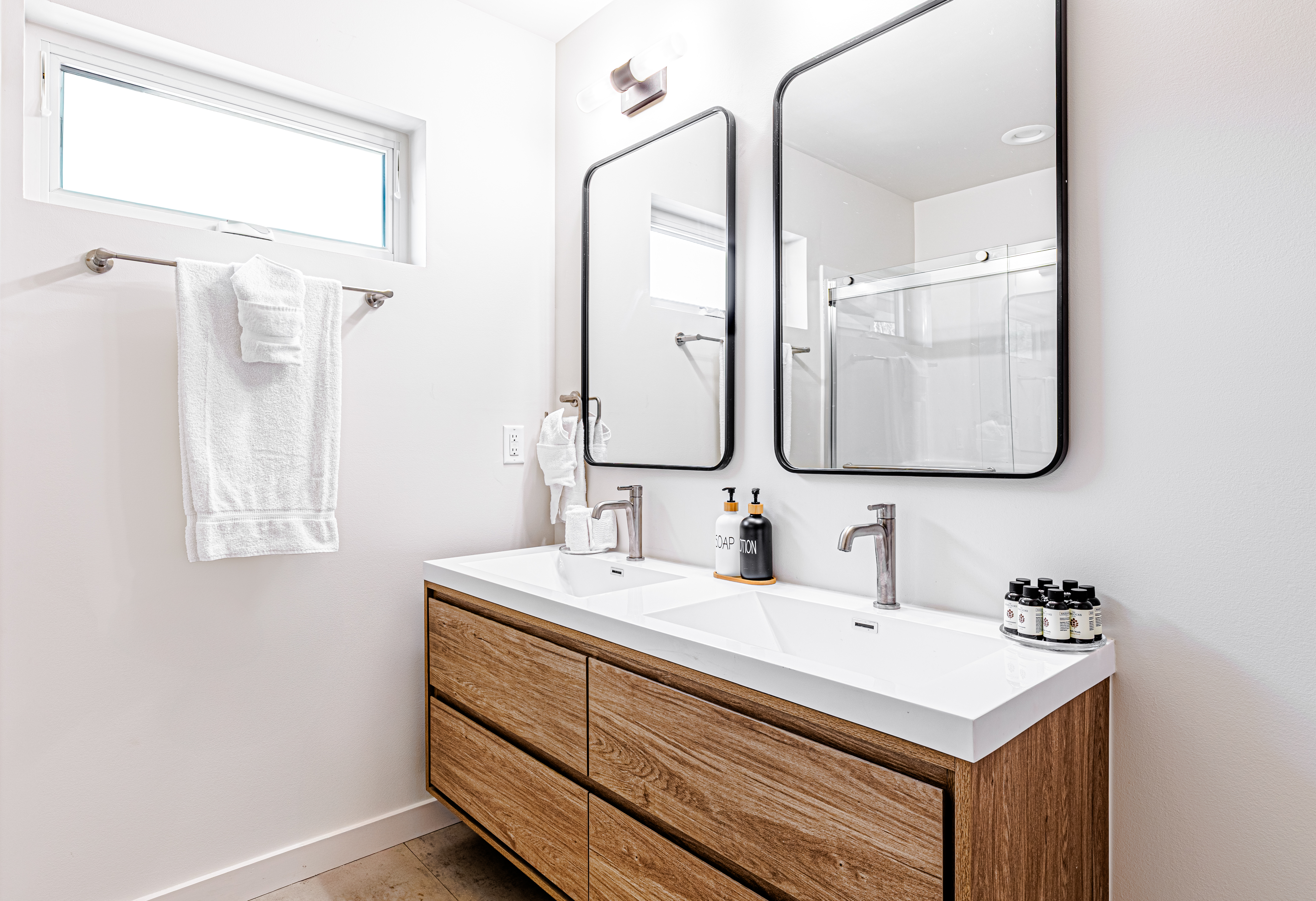 Hemlocks Bathroom Sink