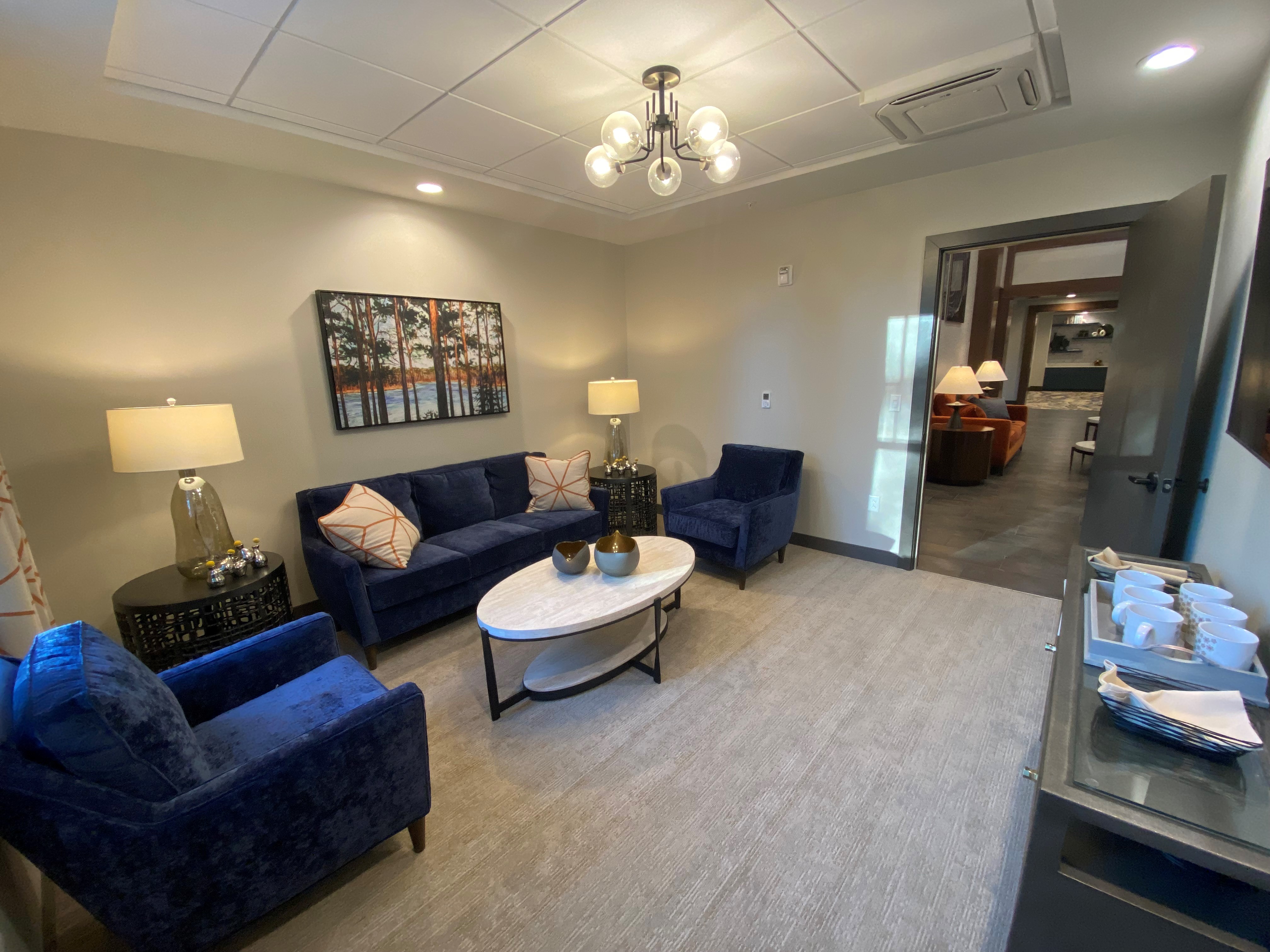 Lounge 1